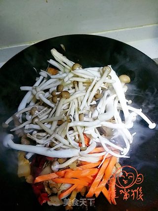 肉片双菇的做法步骤：6