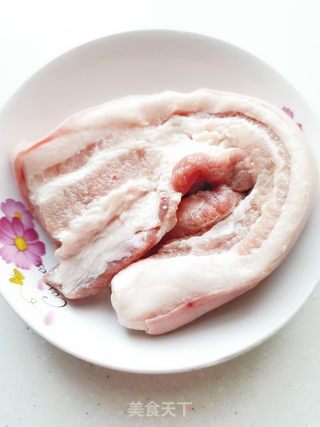 回锅肉的做法步骤：1