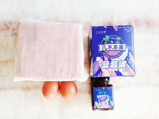 蓝莓西多士的做法步骤：1
