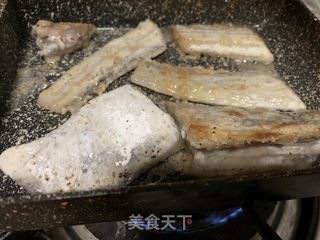 香煎带鱼的做法步骤：5