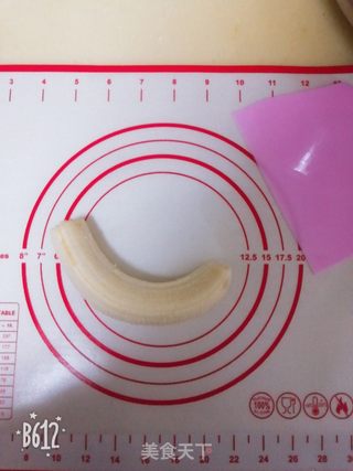 简易版香蕉酸奶饺，香甜好味！的做法步骤：1