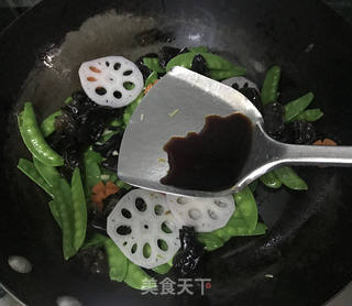 荷塘小炒的做法步骤:9