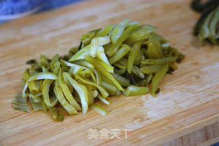 自制腌酸菜做法---附酸菜炒鸡胗的做法步骤:21