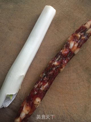 腊肠蔬菜拌面的做法步骤：2