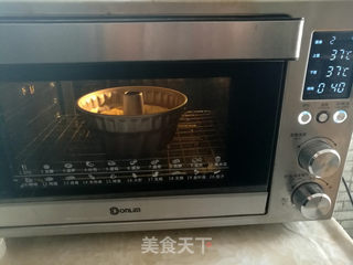 咕咕霍夫面包的做法步骤:9