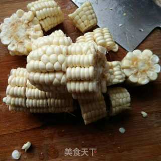 脊骨炖玉米的做法步骤:3