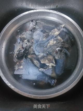 猴头菇乌鸡山药汤的做法步骤:3