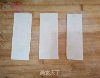 手抓饼草莓蛋糕的做法步骤:2