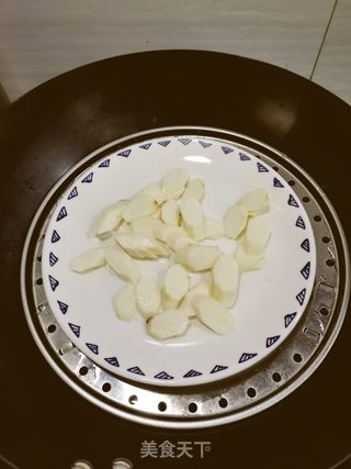 手抓饼草莓蛋糕的做法步骤:4