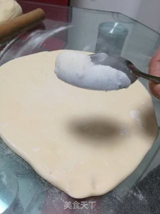 咸味花卷的做法步骤:3