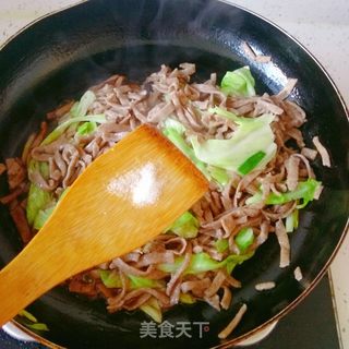 炒全麦面条的做法步骤:7