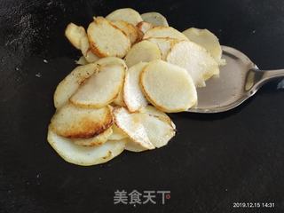 干锅火腿土豆片的做法步骤：8