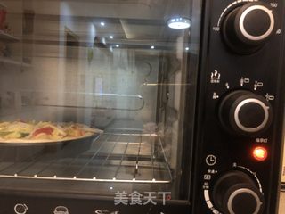 鲜虾披萨的做法步骤：12