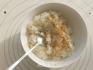 肉松紫菜包饭的做法步骤:4