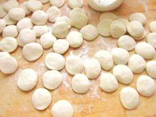 包饺子这几步一定不能省:这样做出的饺子又好吃还不容易破的做法步骤:7