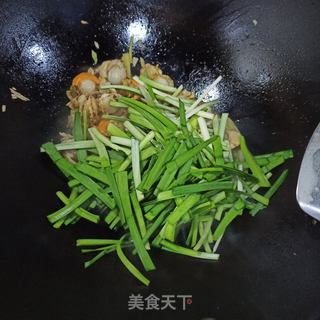 韭菜炒扇贝的做法步骤:6