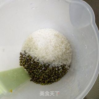 绿豆沙的做法步骤：1