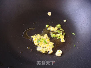 菠菜炒金针菇的做法步骤:5