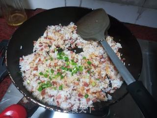 萝卜干炒饭的做法步骤:12
