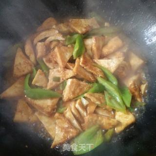 尖椒溜豆泡的做法步骤:5