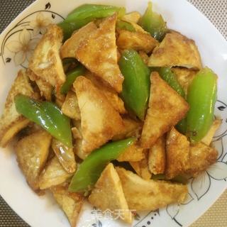 尖椒溜豆泡的做法步骤:8