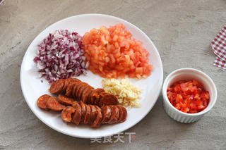 土锅菜系列--西班牙辣肠饭的做法步骤:2