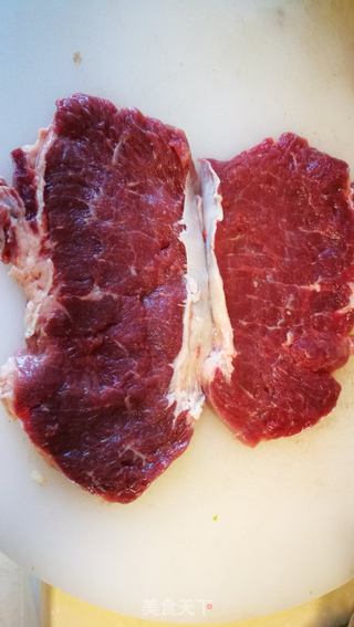原切牛排蔬菜拼盘的做法步骤:2