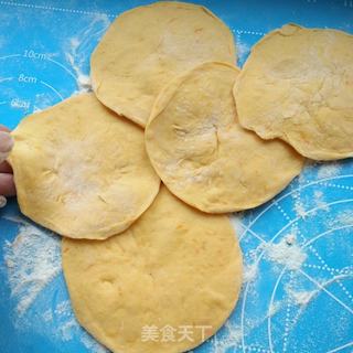 利仁电饼铛试用?南瓜芝麻豆沙小饼?的做法步骤:5
