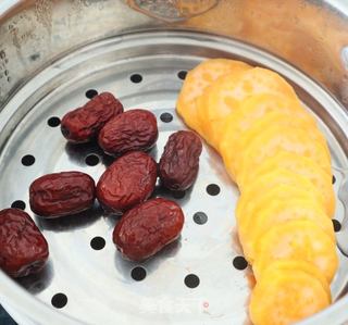 6-7月龄宝宝辅食红薯红枣泥的做法步骤:3