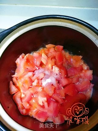 番茄砂锅土豆粉的做法步骤:4