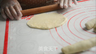 圣诞花环面包的做法步骤：8