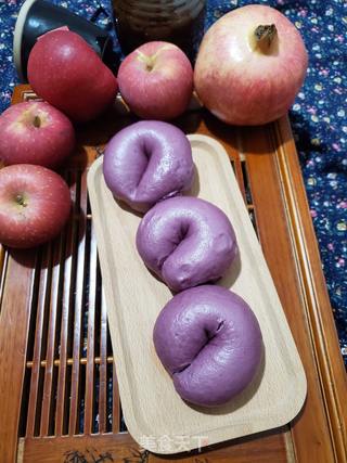 紫色甜甜圈馒头的做法步骤:7