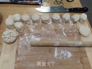 牛肉芹菜馅包子的做法步骤:8