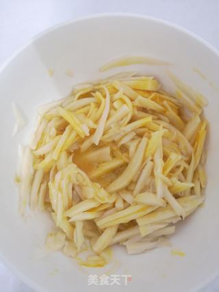 莲藕丝饼的做法步骤:3