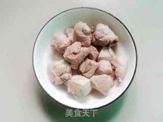 栗子白菜瘦肉汤的做法步骤:2