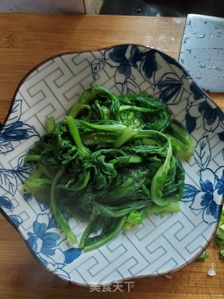 拌茼蒿菜的做法步骤：5