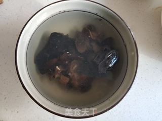 香菇鸡肉黄金饺的做法步骤:4