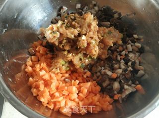 香菇鸡肉黄金饺的做法步骤:13