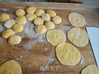香菇鸡肉黄金饺的做法步骤:19