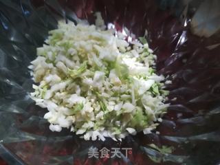 鹅蛋木耳馅包子的做法步骤:2