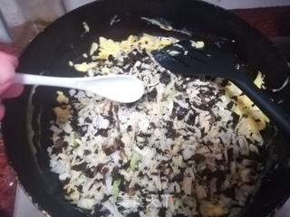 鹅蛋木耳馅包子的做法步骤:9