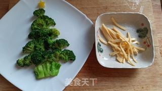 蒜香西兰花圣诞树的做法步骤:8