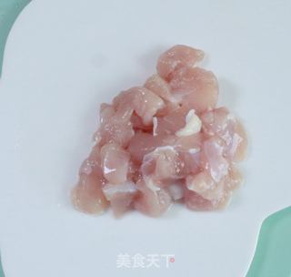 【香菇鸡肉米糊】6-8月龄宝宝辅食的做法步骤：2