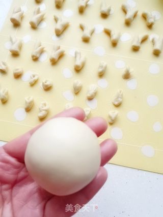 麋鹿花环面包的做法步骤:17