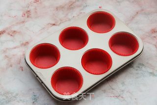 咖啡味圣诞cupcake的做法步骤:2