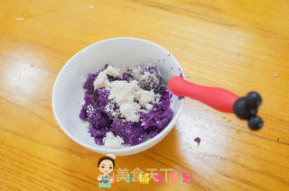 12个月以上辅食紫薯奶酪谷物米饼的做法步骤:4