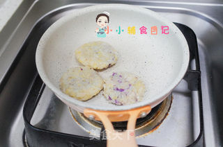 12个月以上辅食紫薯奶酪谷物米饼的做法步骤:9