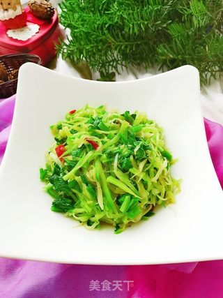 芹菜炒青萝卜丝的做法步骤:7