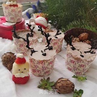 麋鹿纸杯蛋糕的做法步骤：18