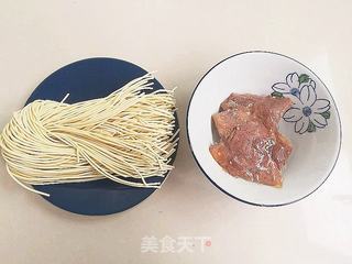 藤椒牛肉面的做法步骤:3
